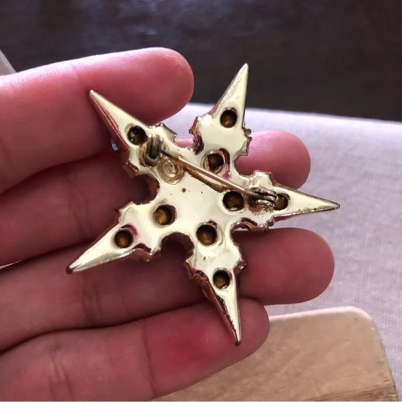 Vintage Screwback And Brooch Rhinestone Set - Picture 8 of 8